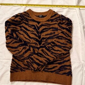 DKNY Women's Brown and Black Tiger Stripe Sweater